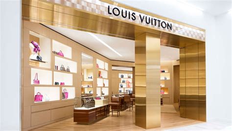 louis vuitton eaton center